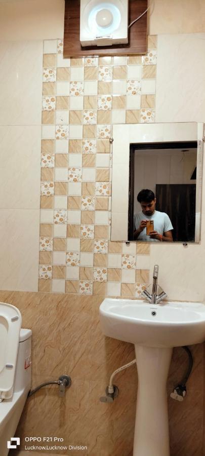 Hotel Kbs Lucknow Luaran gambar