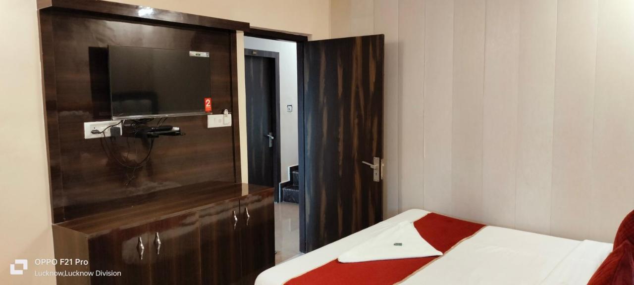Hotel Kbs Lucknow Luaran gambar