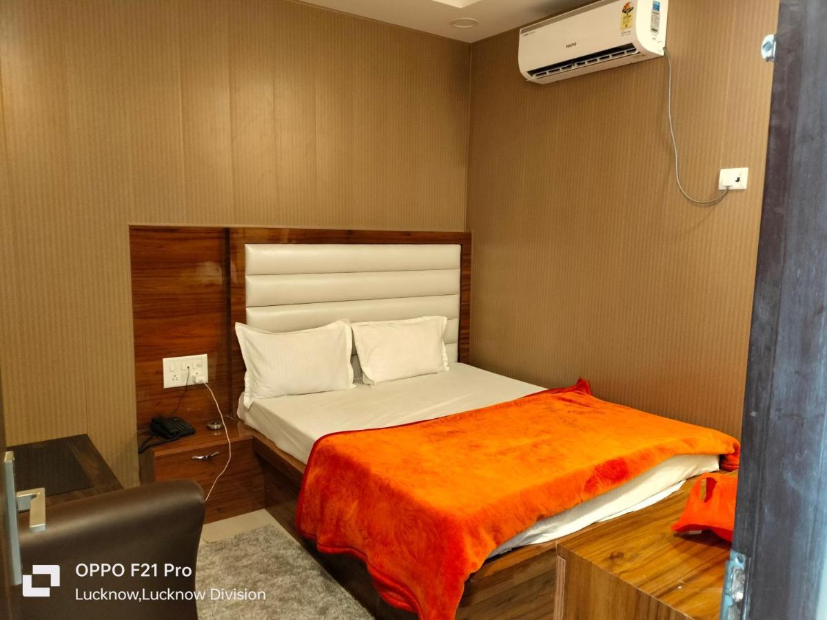 Hotel Kbs Lucknow Luaran gambar